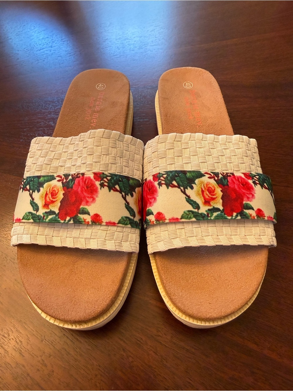 Bernie Mev New York Woven Floral Slip On Slide Platform Floral Sandals Sz 40 9.5
